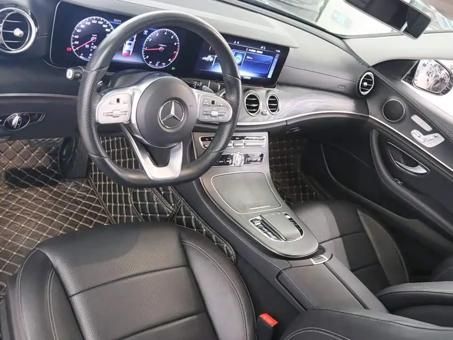 Mercedes-Benz E-Class 2018 — Фото 11/20