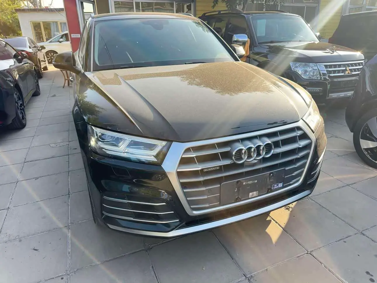 Audi Q5L 2020 — Photo 3/14