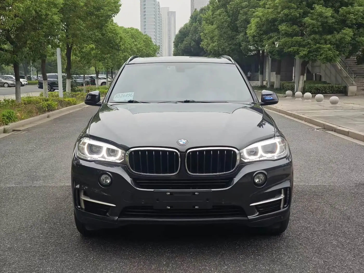 BMW X5 2018 — Фото 2/20