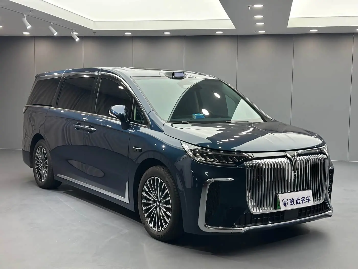 Voyah Auto Voyah Dreamer 2025 — Photo 3/20