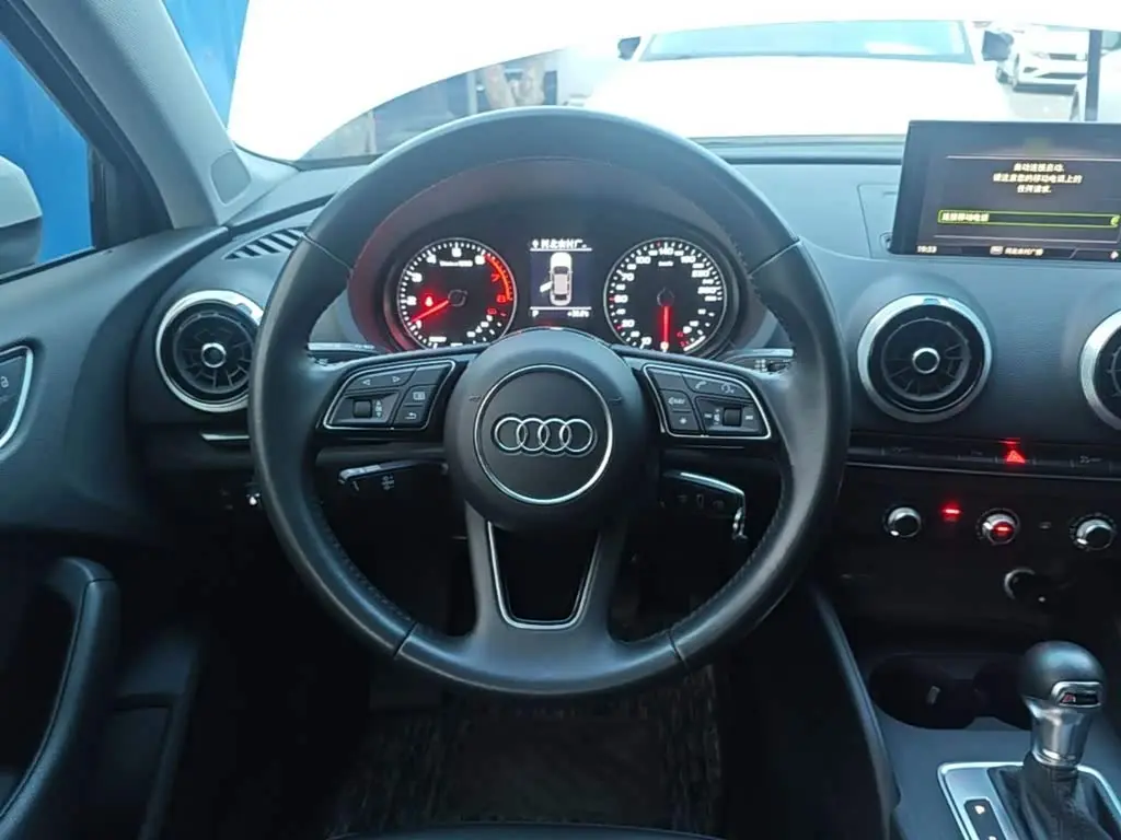 Audi A3 2021 — Photo 11/20