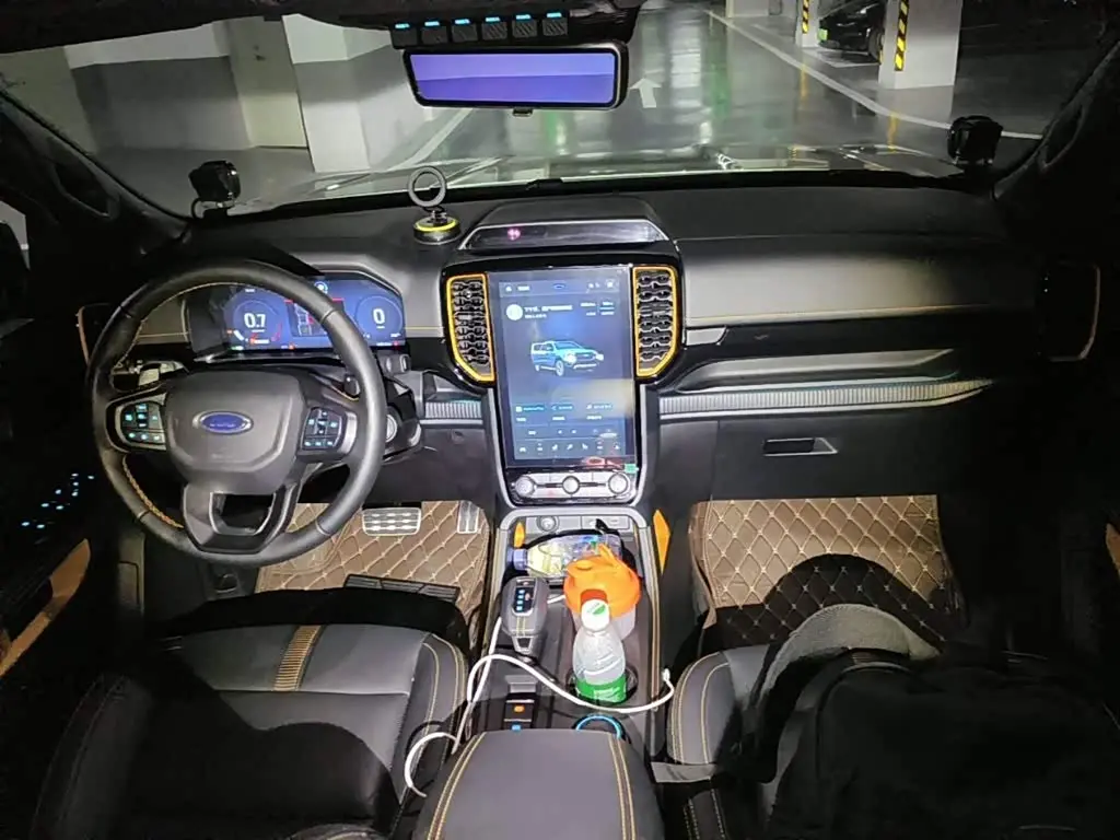 Ford Ranger 2025 — Фото 12/13