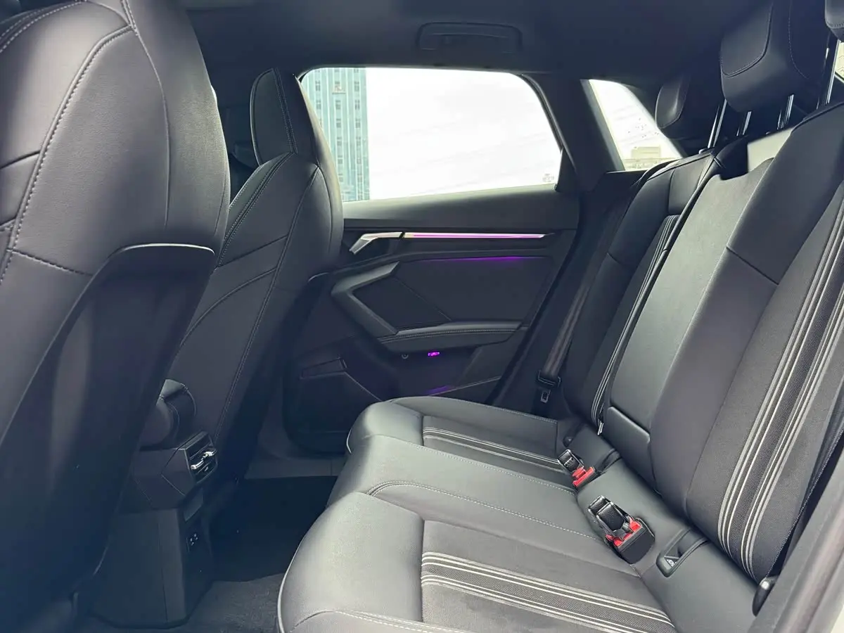 Audi A3 2023 — Photo 16/17