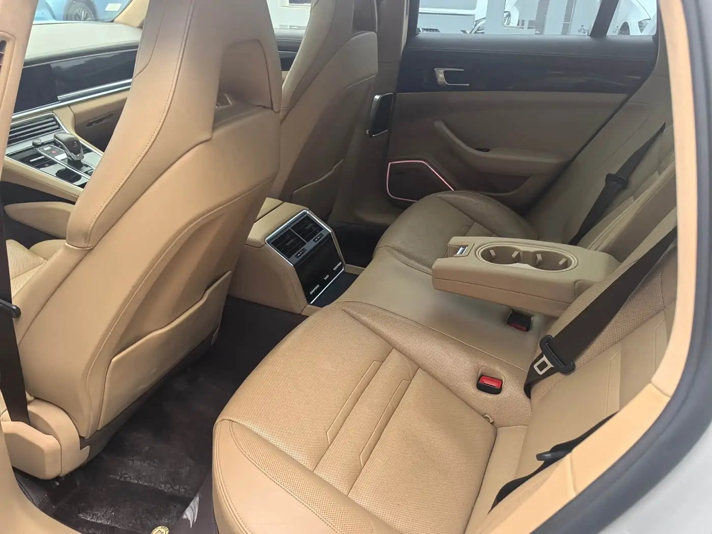 Porsche Panamera, 2018