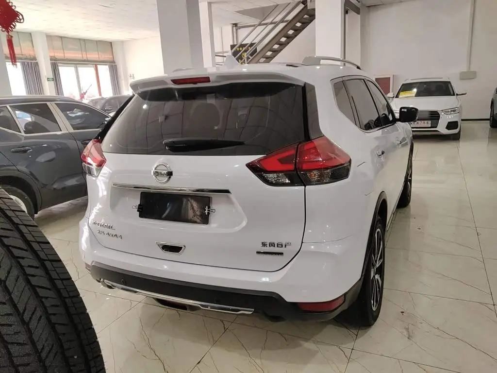 Nissan X-Trail 2020 — ფოტო 10/14