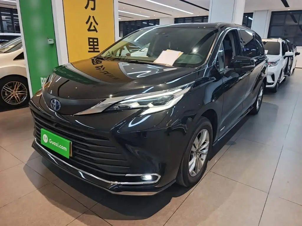 Toyota Sienna, 2024