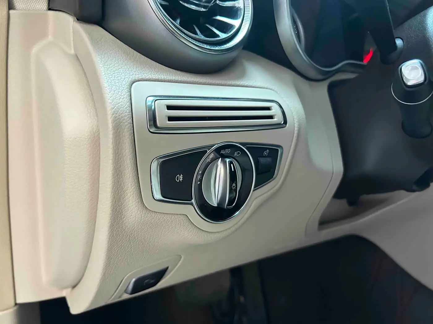 Mercedes-Benz C-Class 2015 — Şəkil 13/20