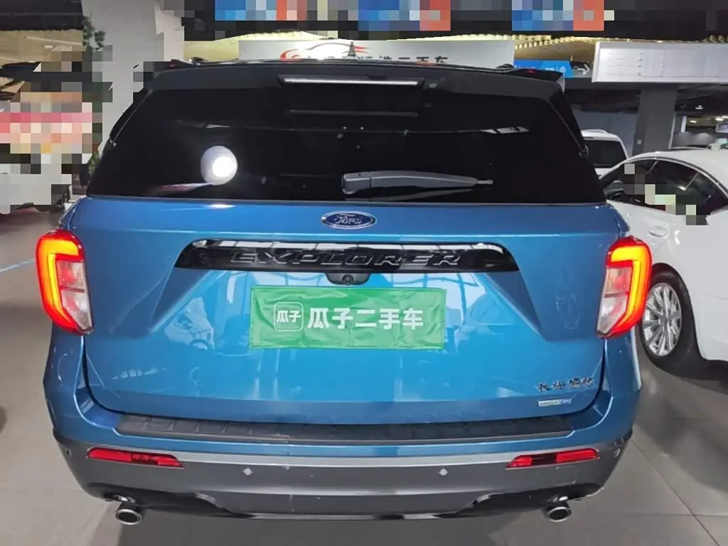 Ford Explorer 2020 — Фото 6/20