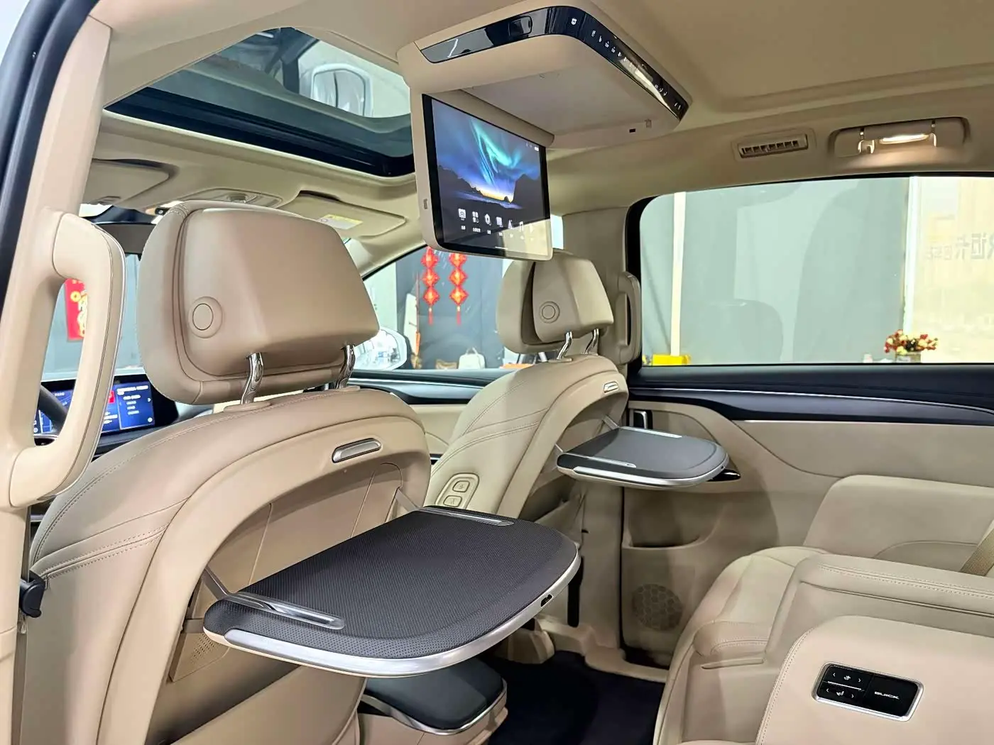 Buick GL8 New Energy 2025 — Photo 10/20