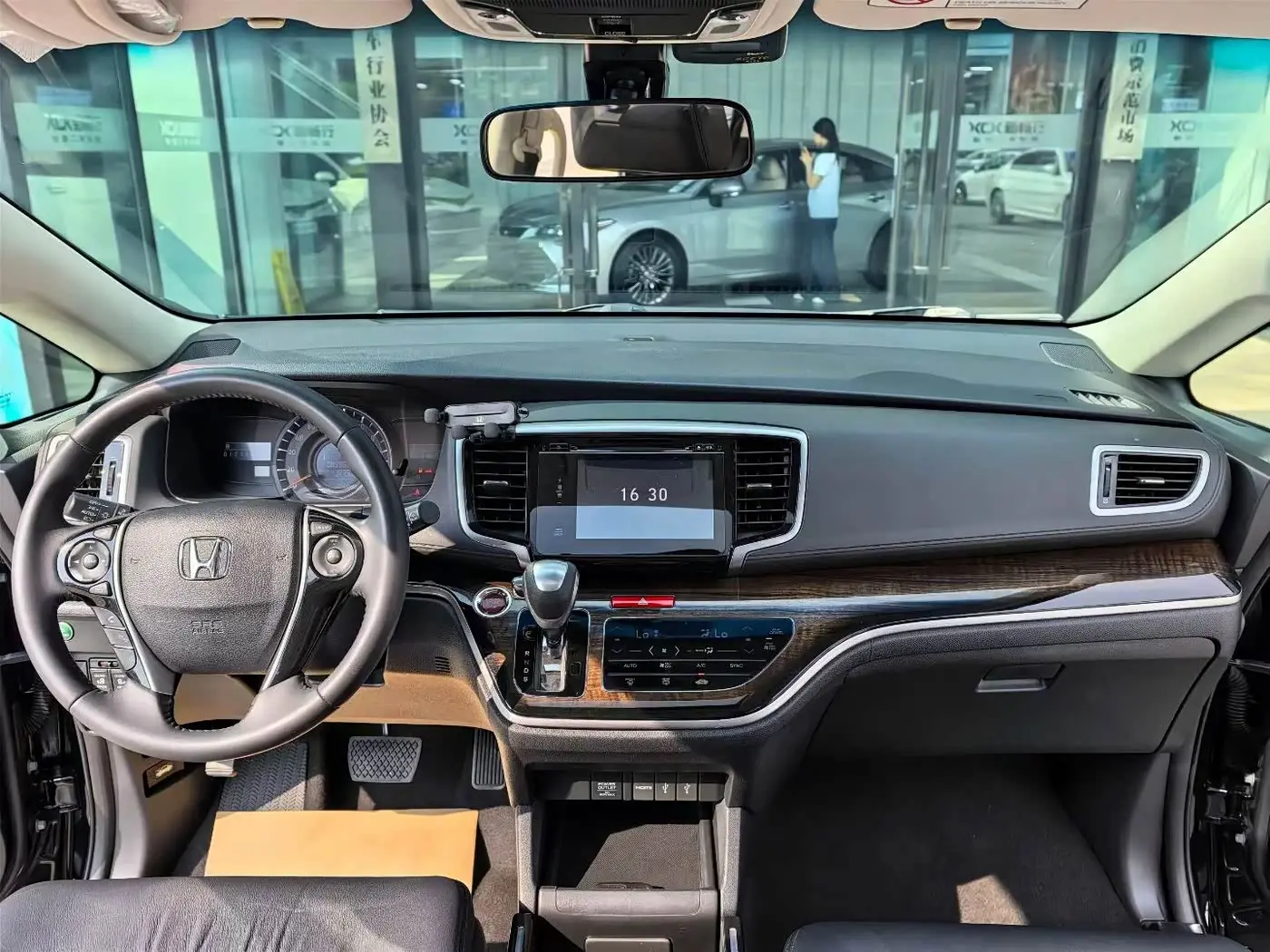 Honda Odyssey 2017 — Photo 7/9
