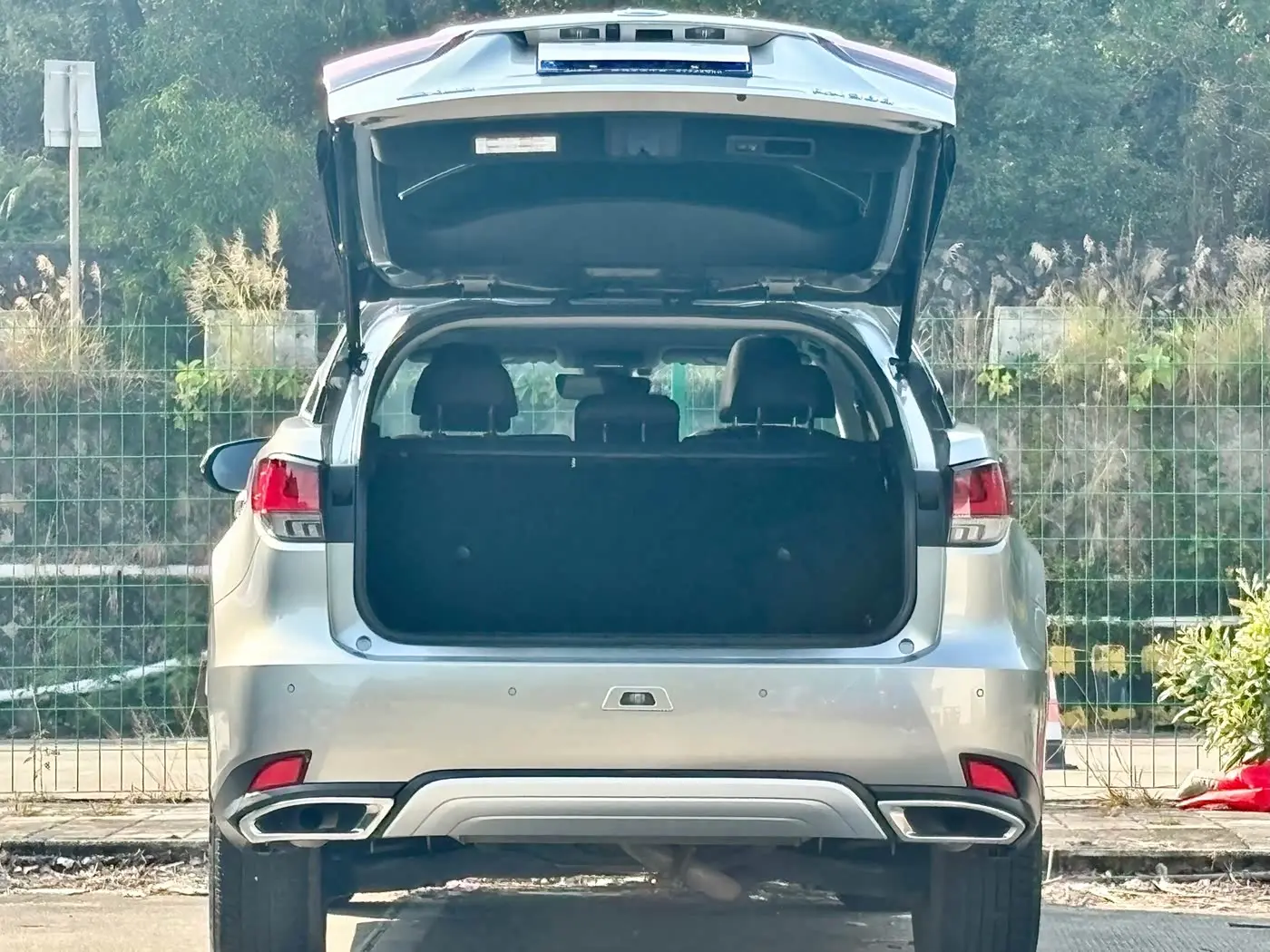 Lexus RX 2022 — Şəkil 16/19