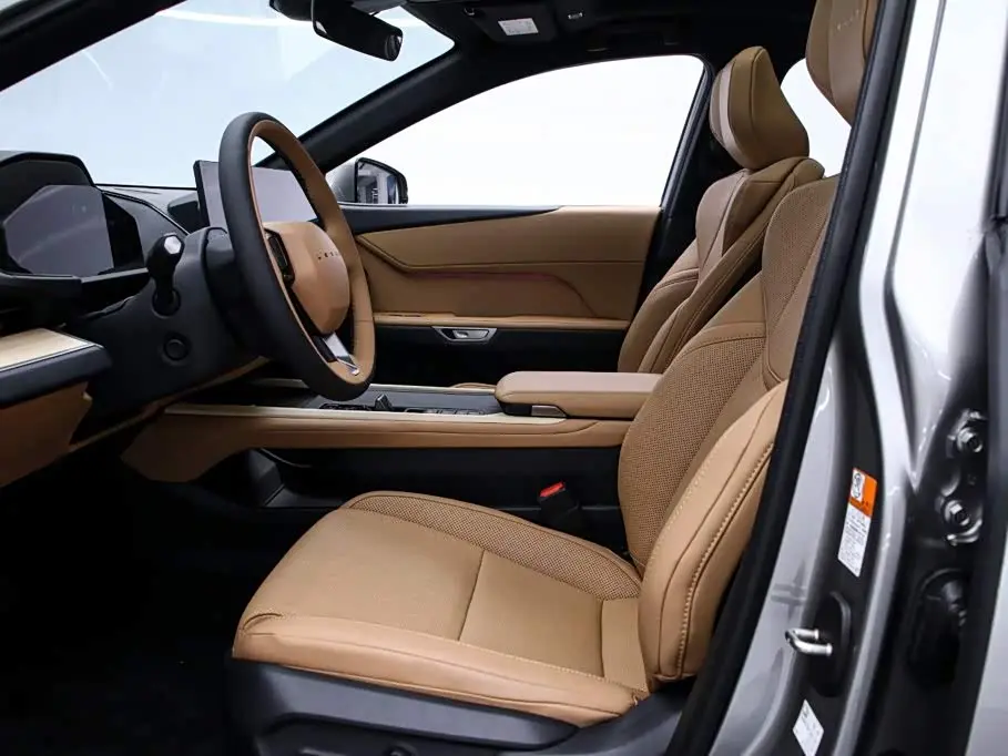 Lexus ES 2026 — Photo 13/17