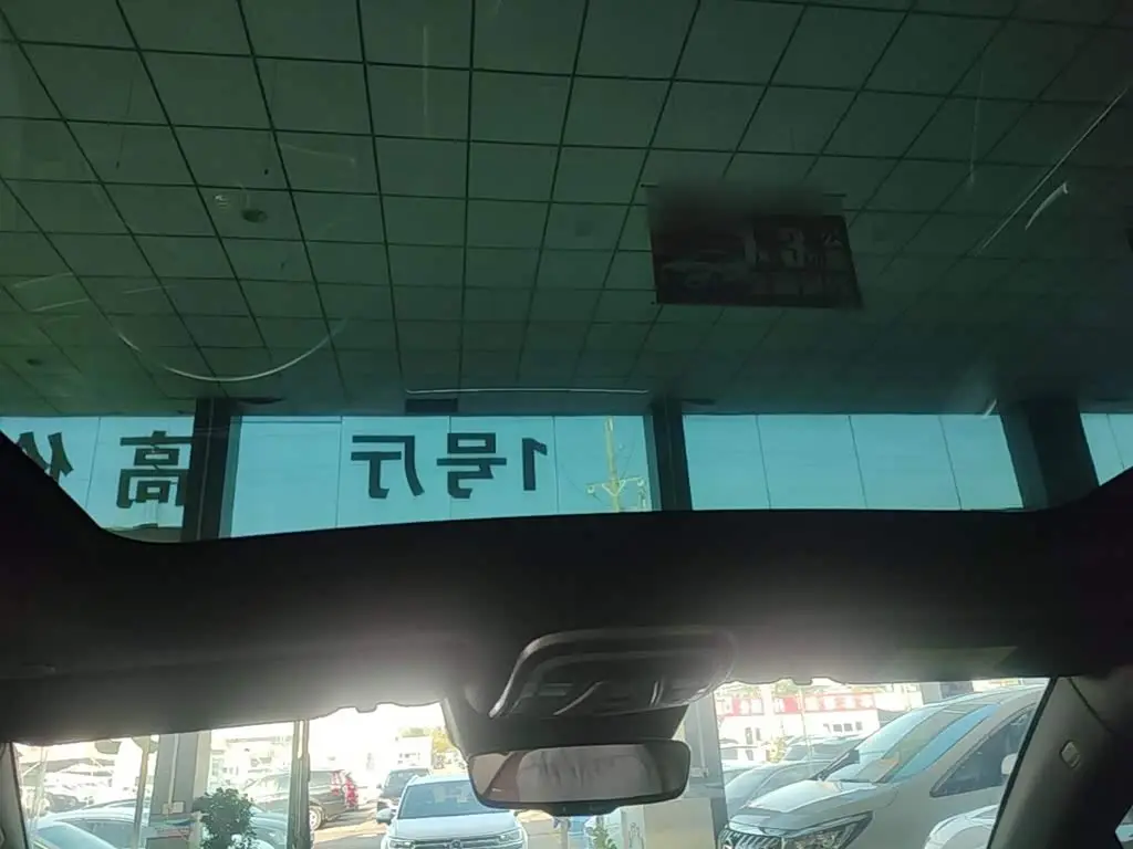 BYD Tang New Energy 2023 — Photo 17/19