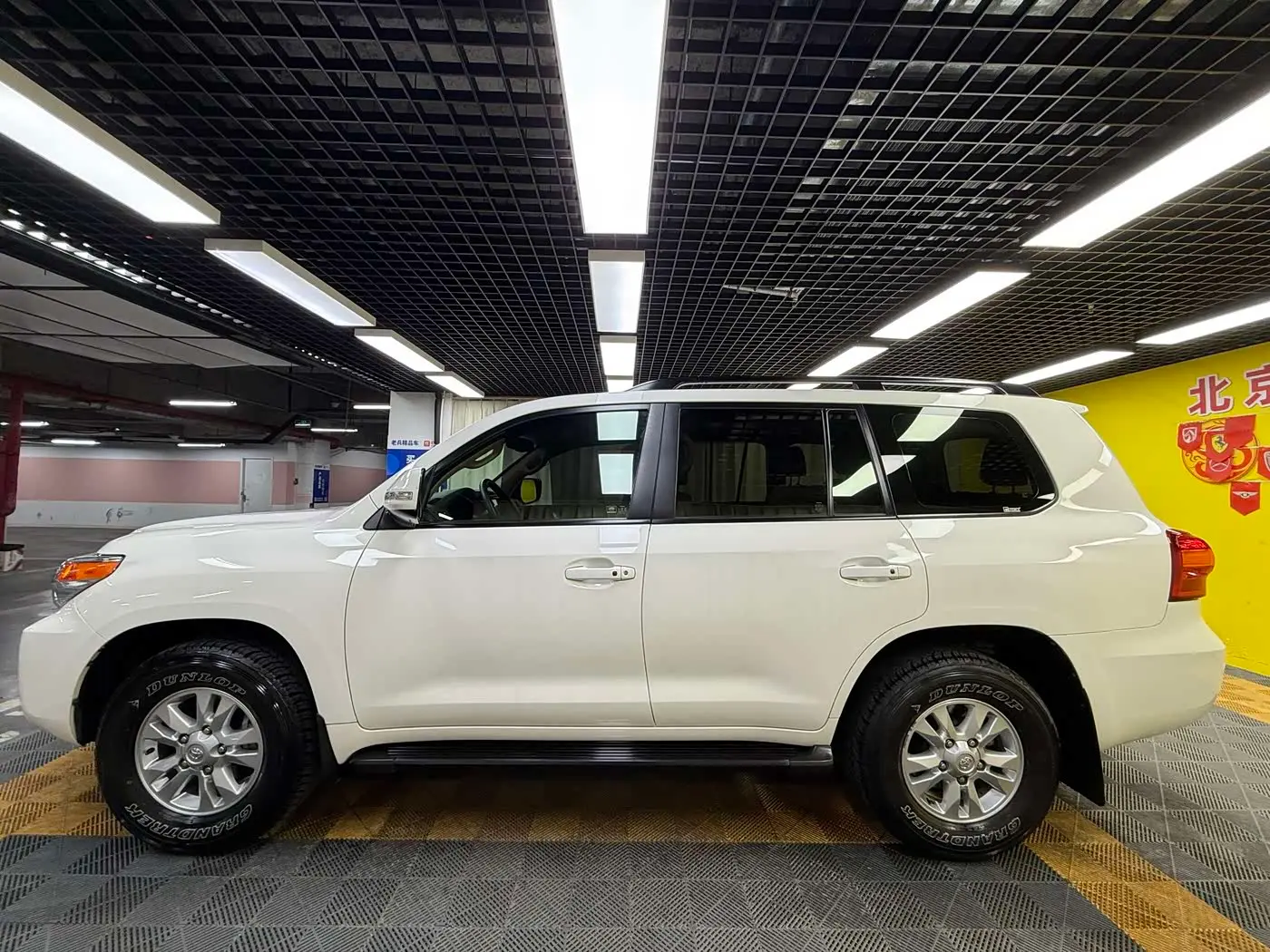 Toyota Land Cruiser 2014 — Фото 6/20