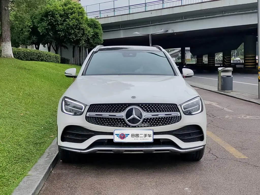 Mercedes-Benz GLC 2022 — Photo 2/11