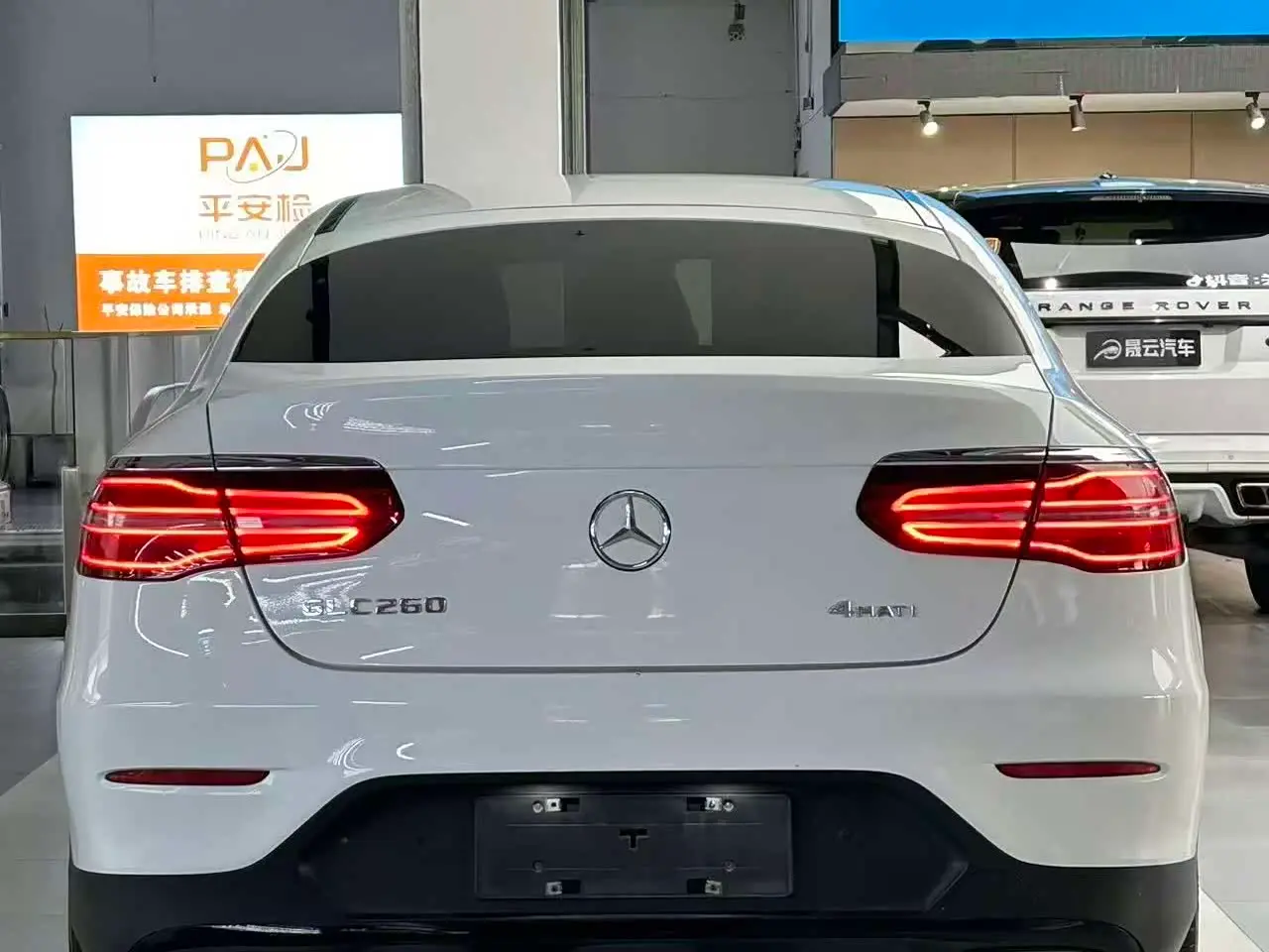 Mercedes-Benz GLC Coupe 2019 — Photo 8/20