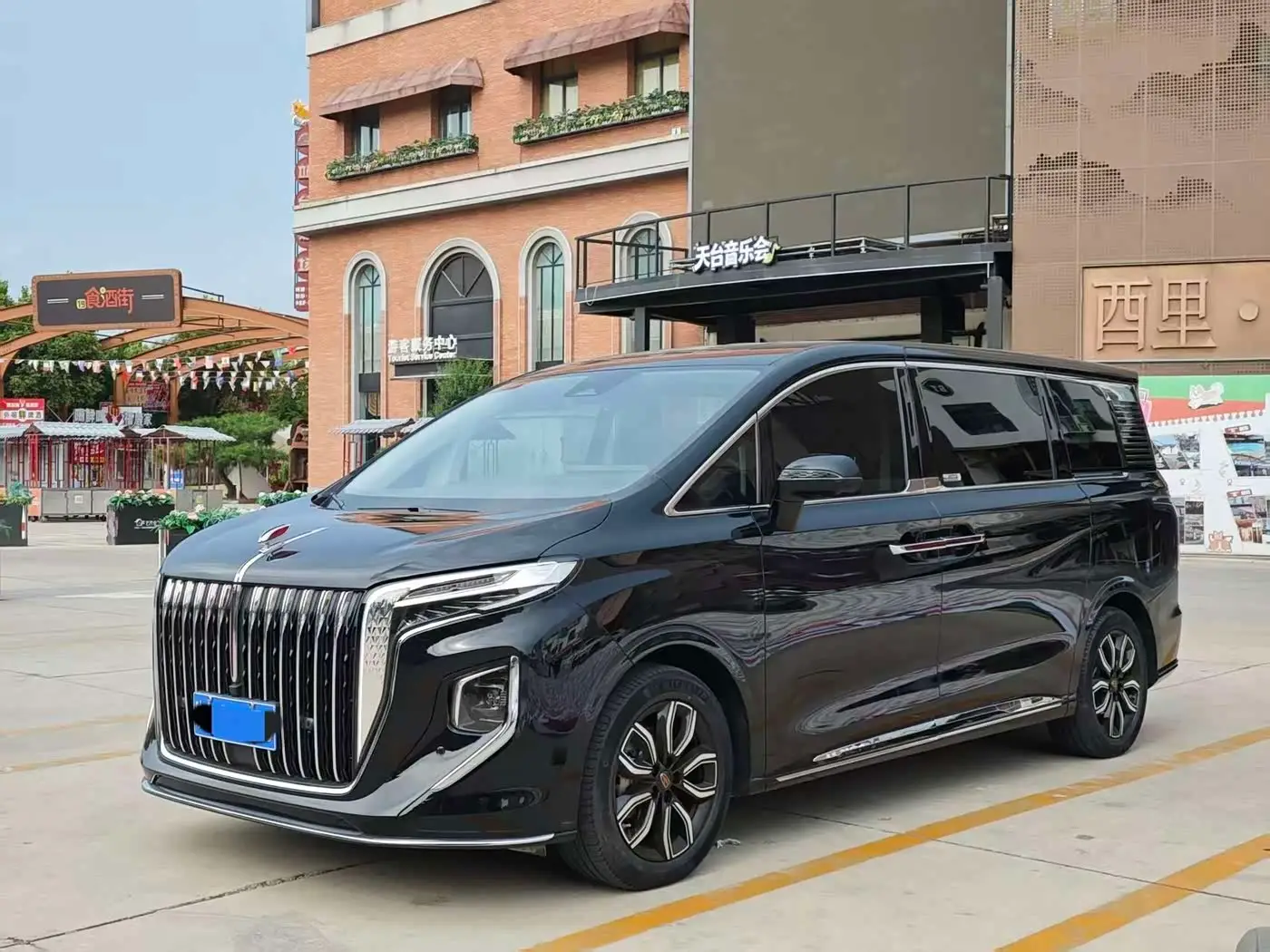 Hongqi HQ9, 2023
