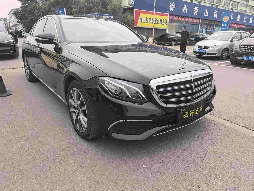 Mercedes-Benz E-Class 2018 — Фото 3/12