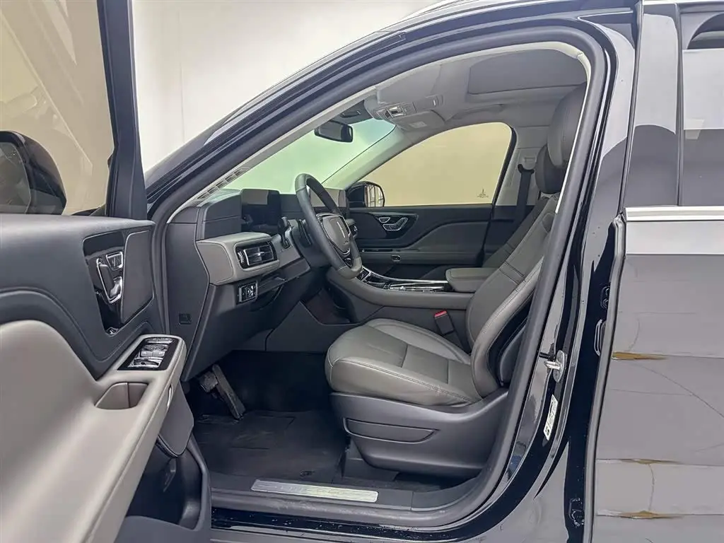 Lincoln Aviator 2024 — Şəkil 14/20