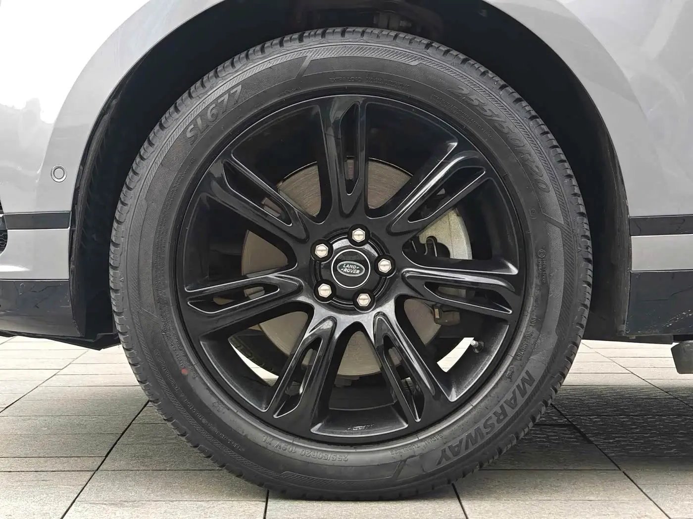 Land Rover Range Rover Velar 2021 — Photo 4/14