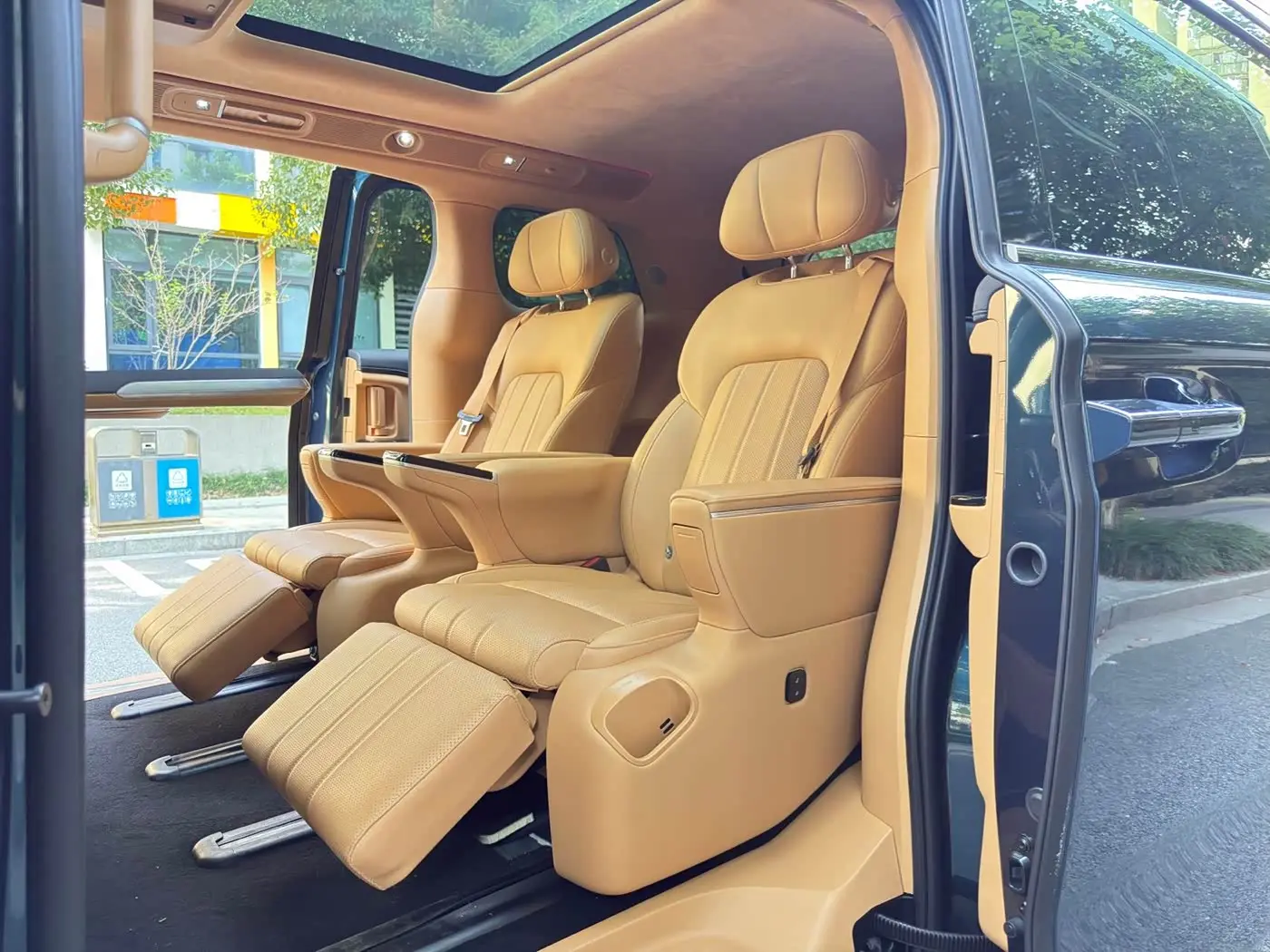 Voyah Auto Voyah Dreamer 2025 — ფოტო 7/11
