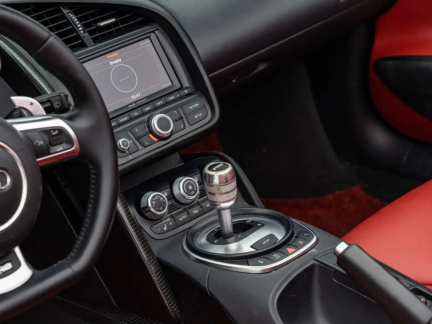 Audi R8 2015 — Photo 17/19