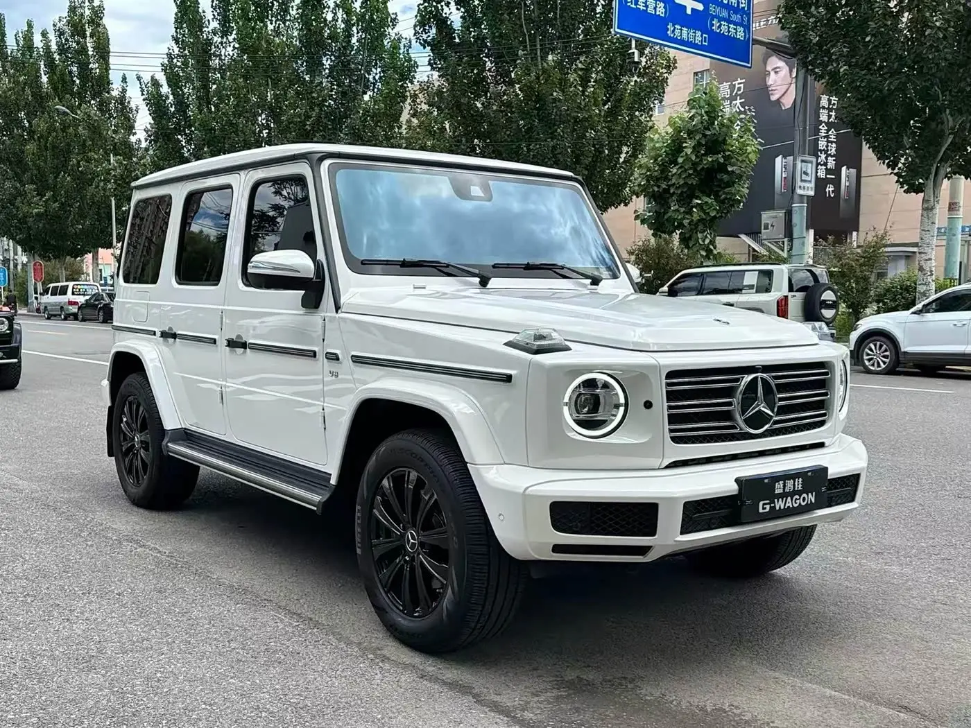 Mercedes-Benz G-Class 2022 — Фото 4/18