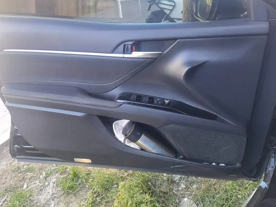 Toyota Camry 2023 — Photo 7/16