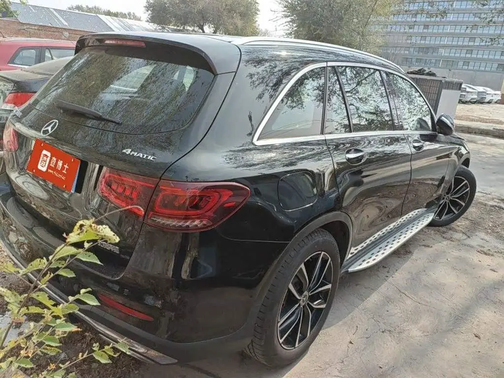Mercedes-Benz GLC 2019 — Photo 4/4