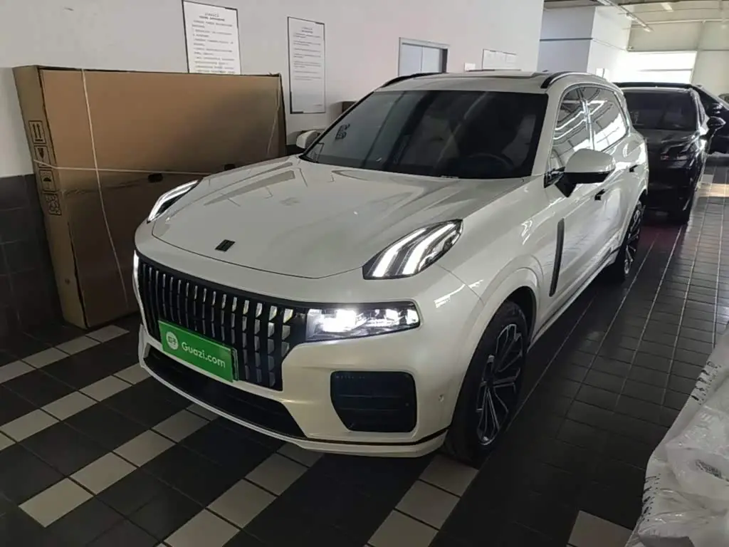 Lynk & Co 09 EM-P, 2023