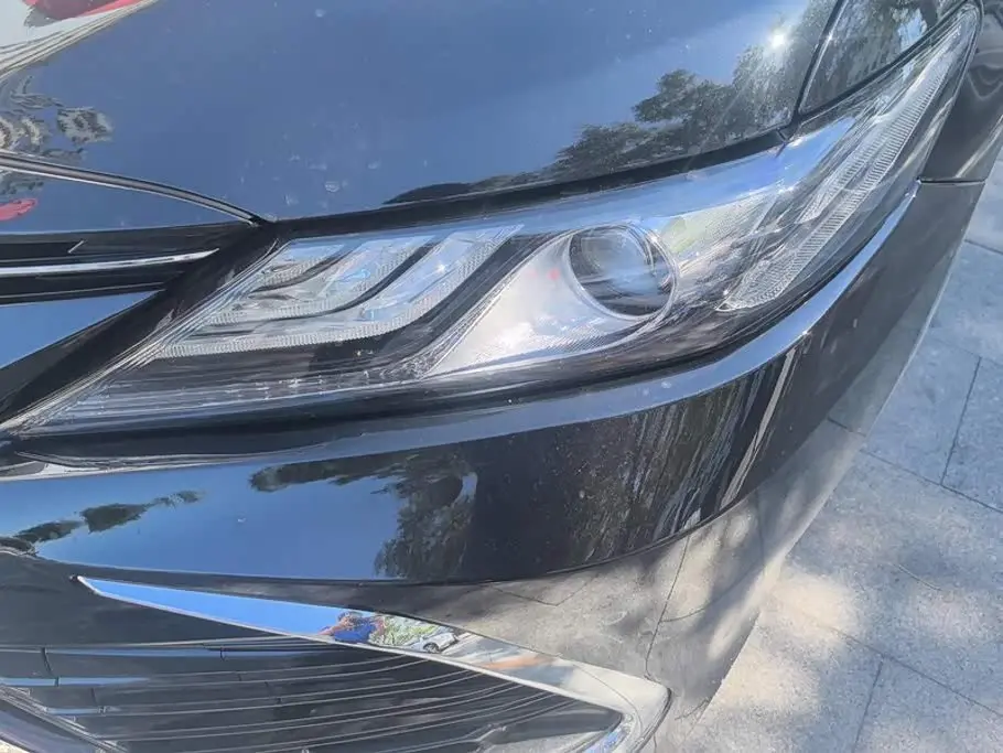 Toyota Camry 2023 — Photo 5/16