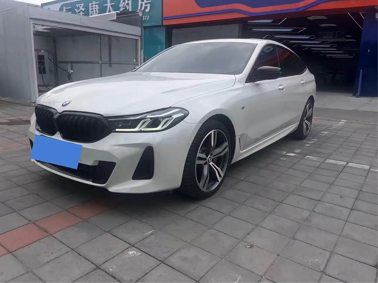 BMW 6 Series GT 2021 — Фото 1/12