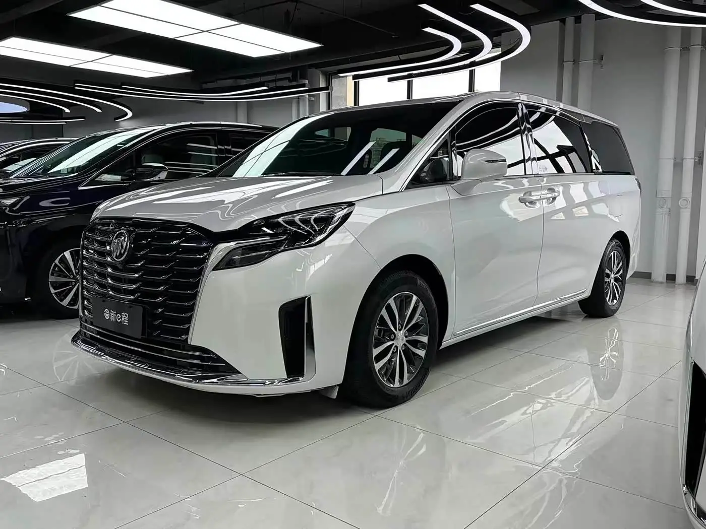 Buick GL8, 2024