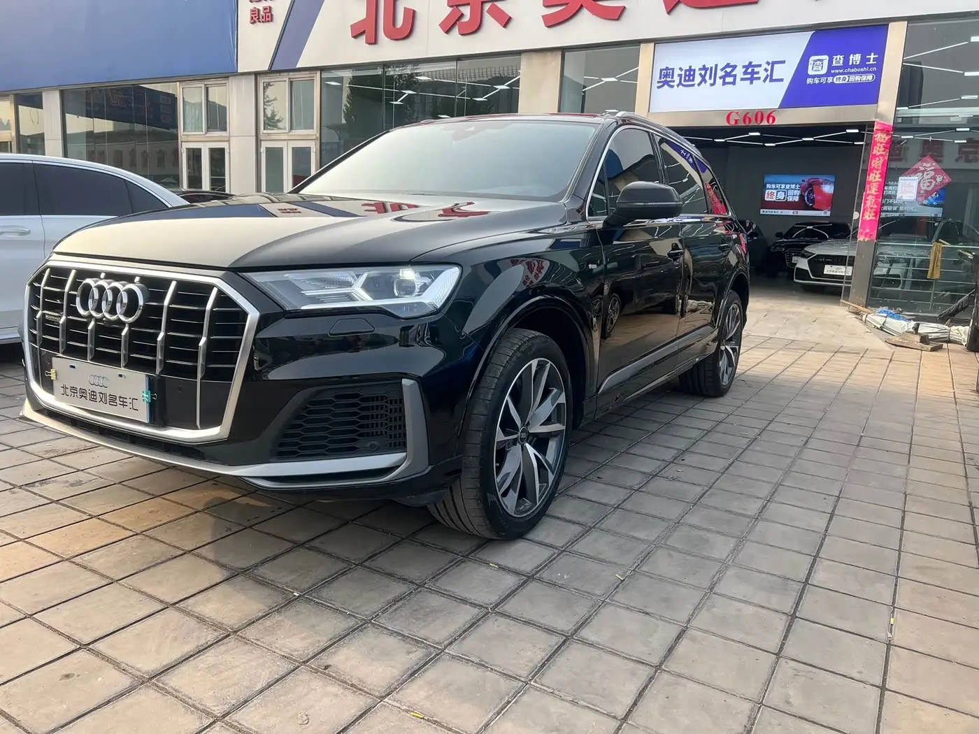 Audi Q7 2023 — Фото 3/20