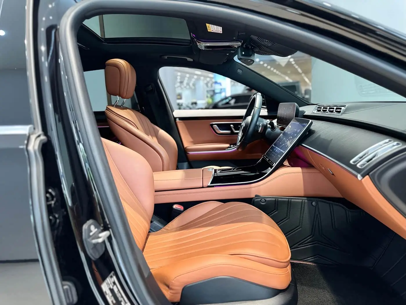 Mercedes-Benz S-Class 2025 — Фото 16/20