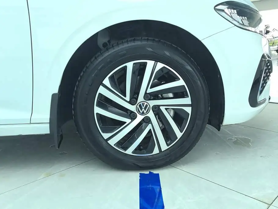 Volkswagen Lavida 2024 — Photo 6/16