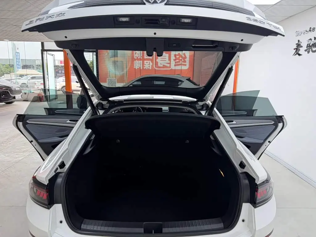 Volkswagen Lamando 2023 — Photo 12/20