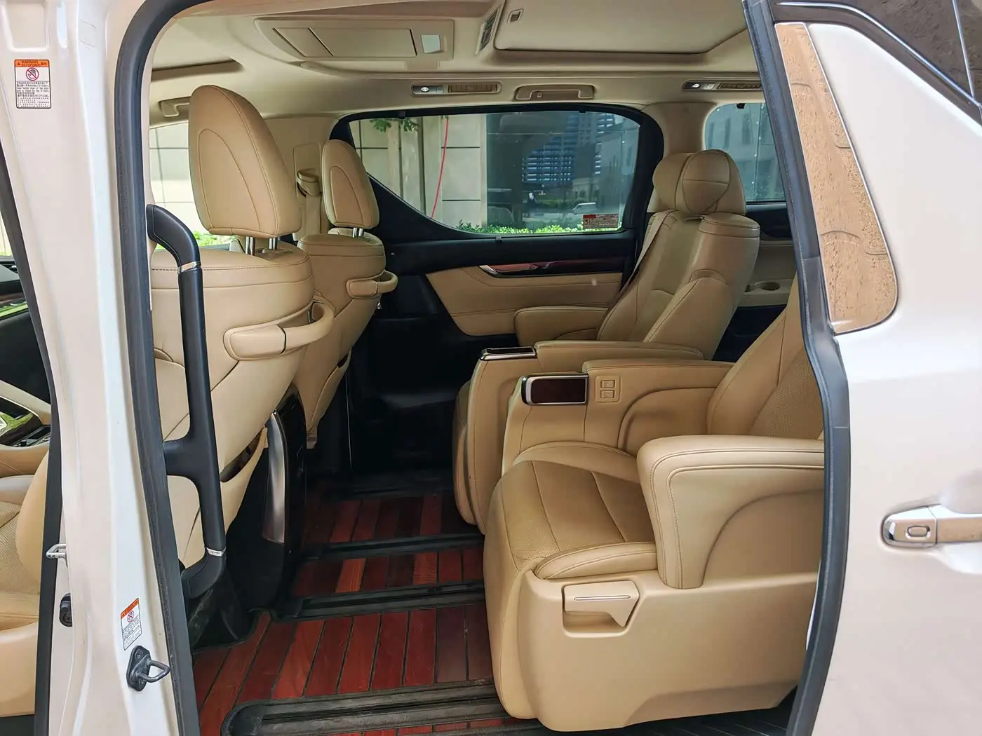 Toyota Alphard 2016 — Фото 9/18