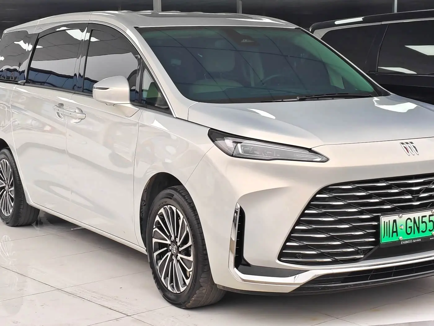 Buick GL8 New Energy 2025 — ფოტო 3/9