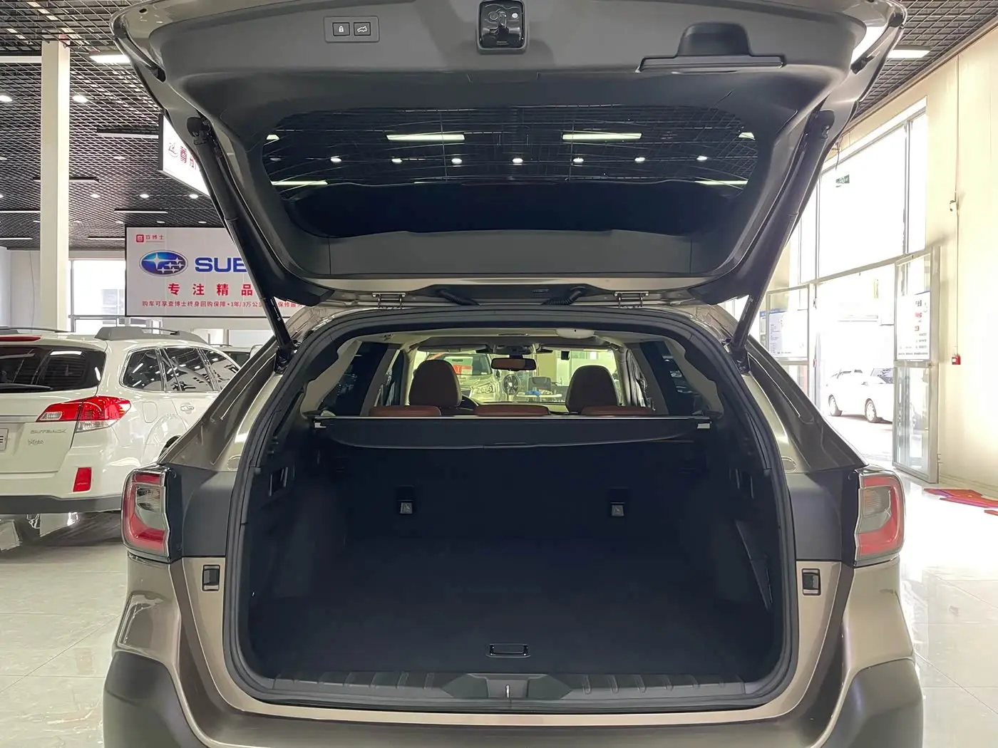 Subaru Outback 2021 — Фото 20/20
