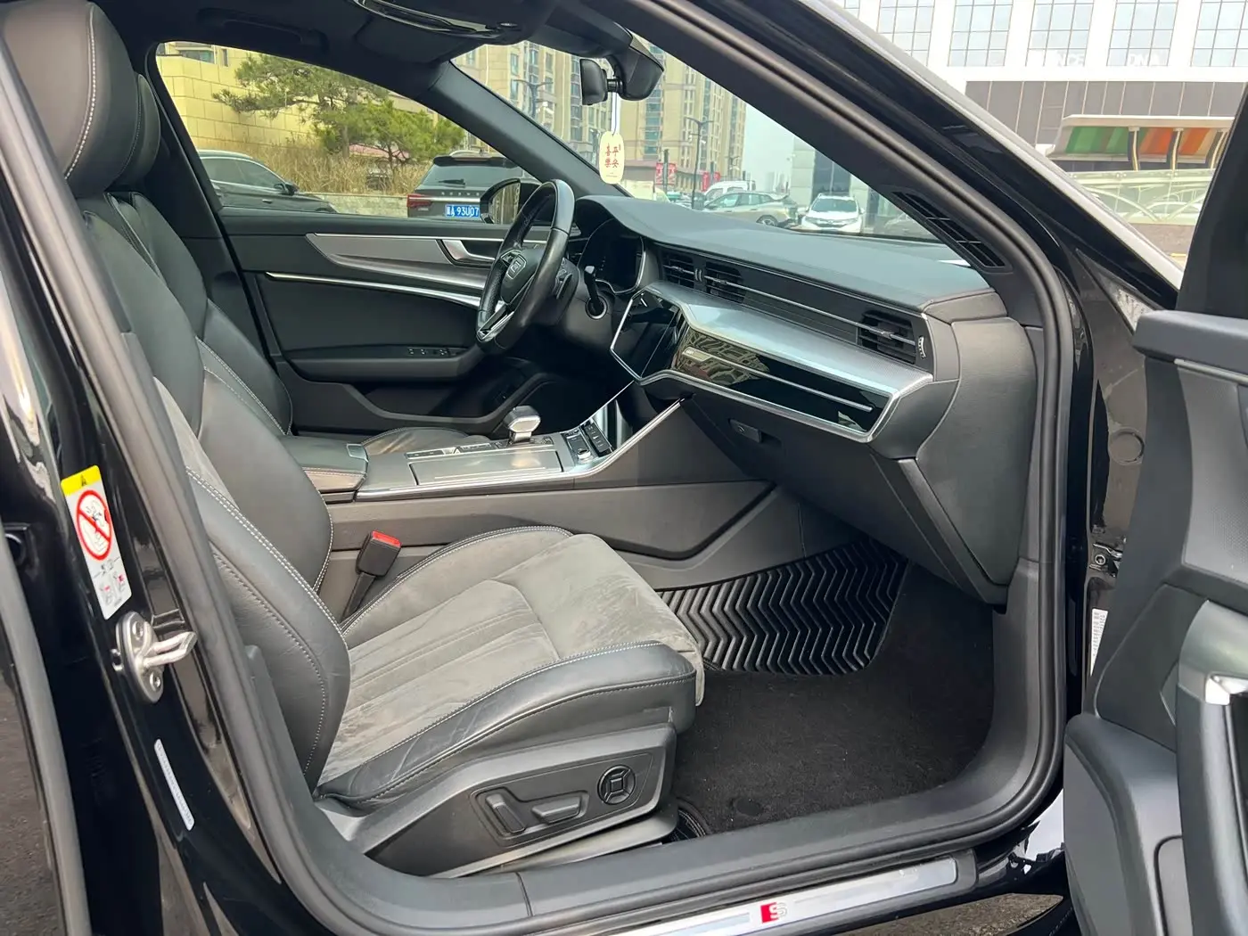 Audi A6L 2022 — Photo 15/20