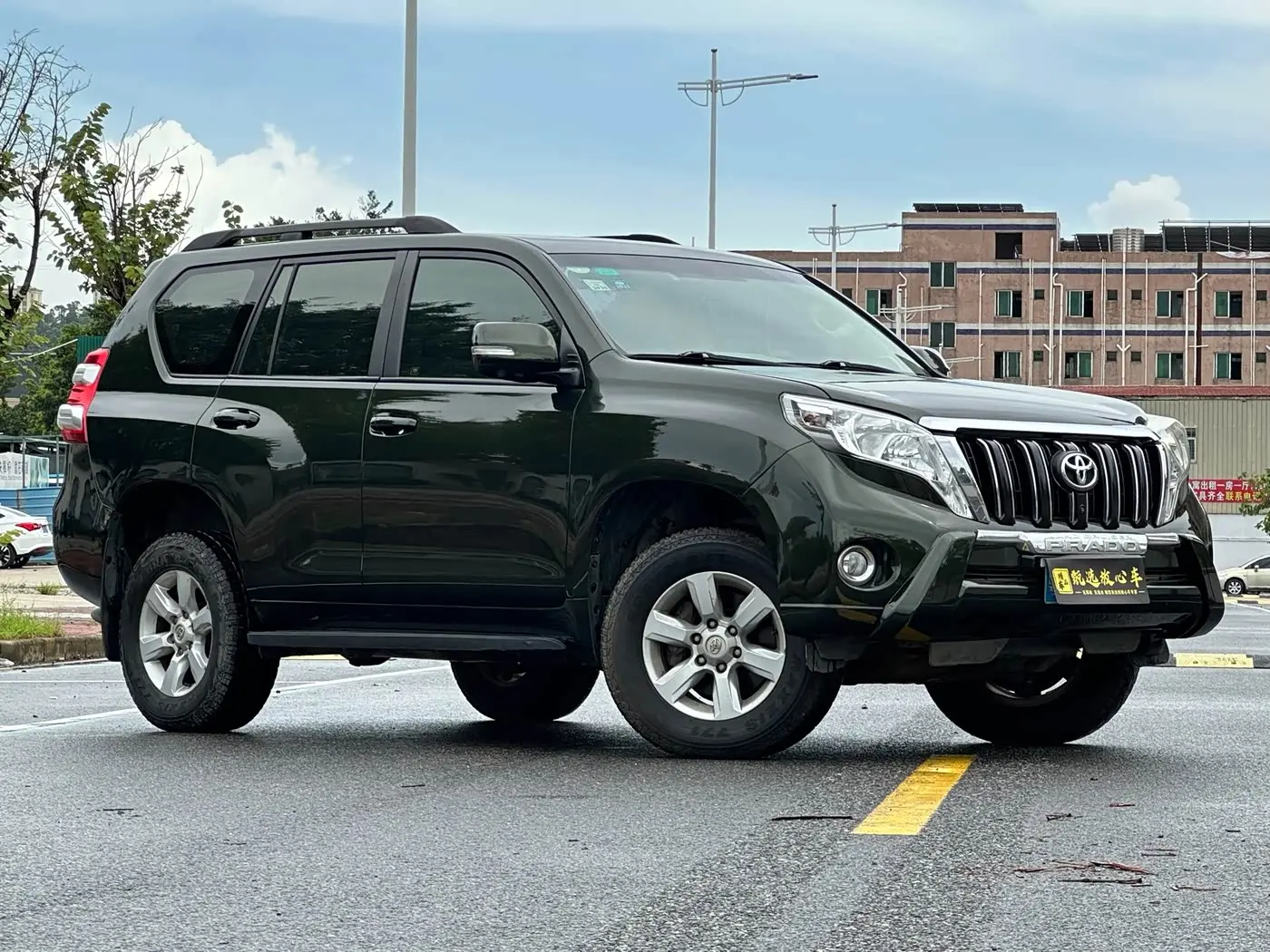Toyota Prado 2014 — Photo 3/16