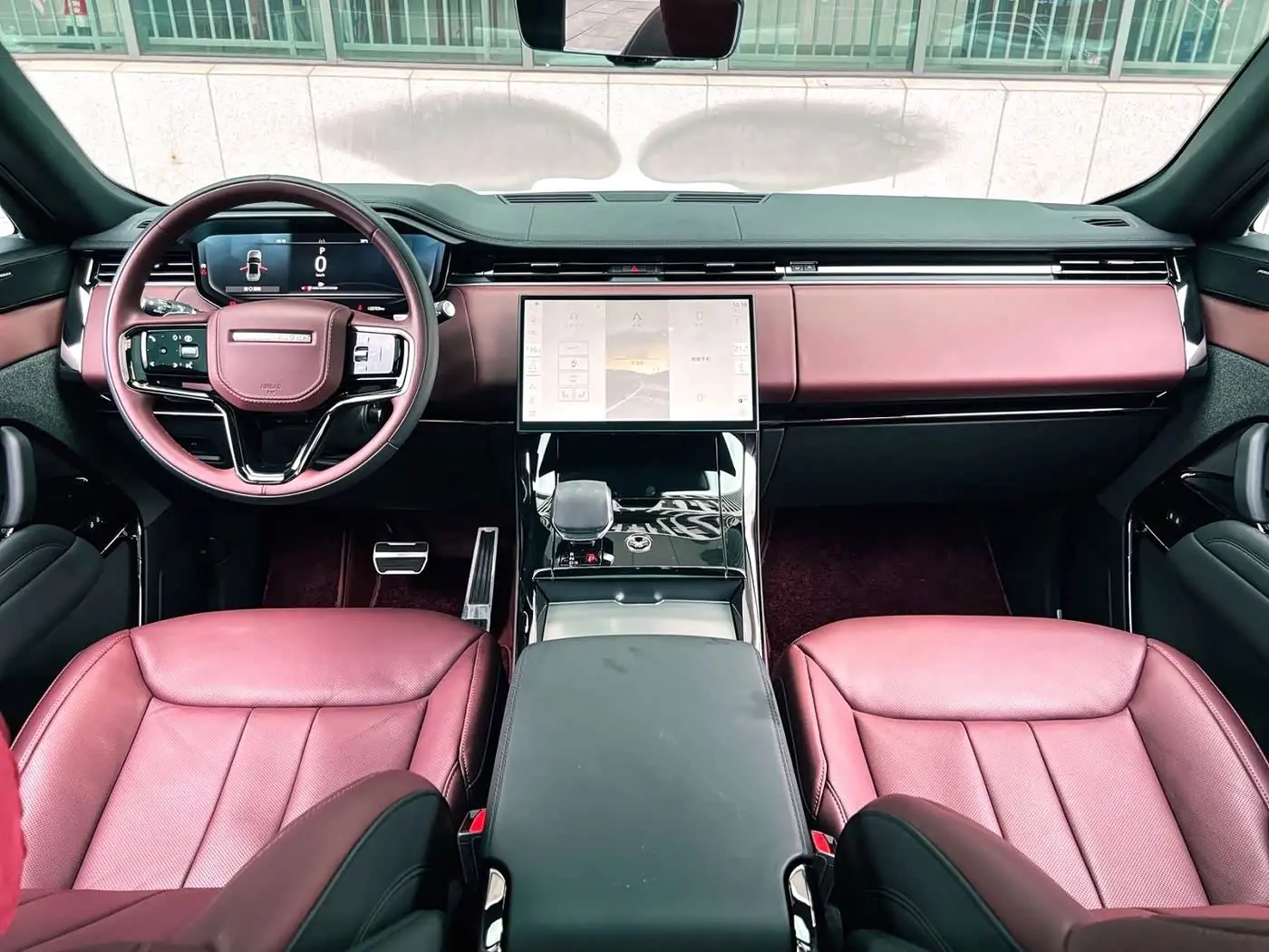 Land Rover Range Rover Sport 2024 — Photo 5/9