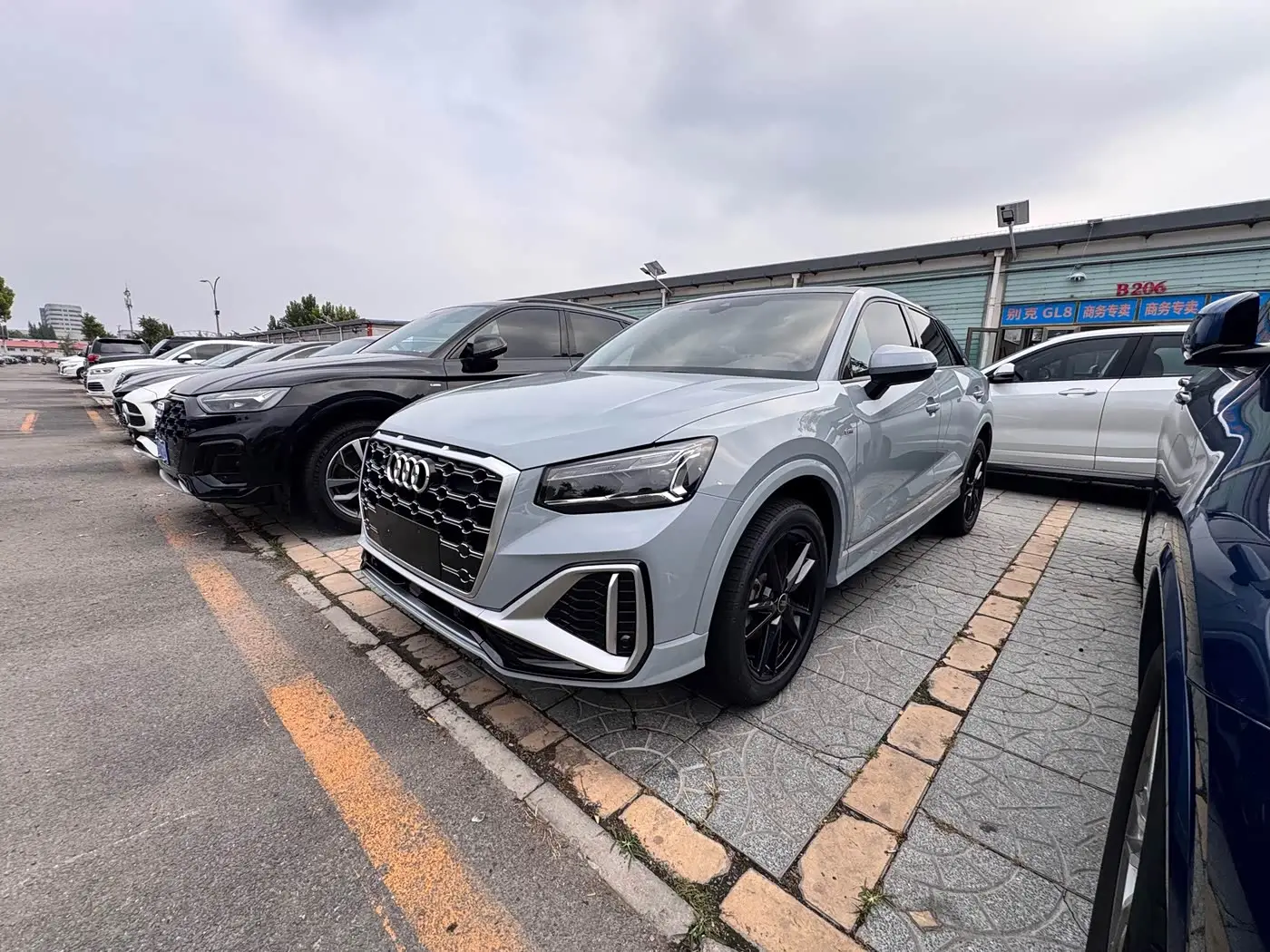 Audi Q2L, 2023