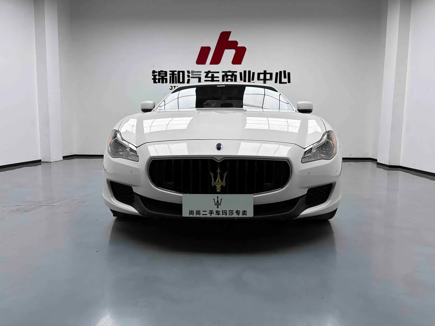 Maserati Quattroporte 2016 — Фото 2/20