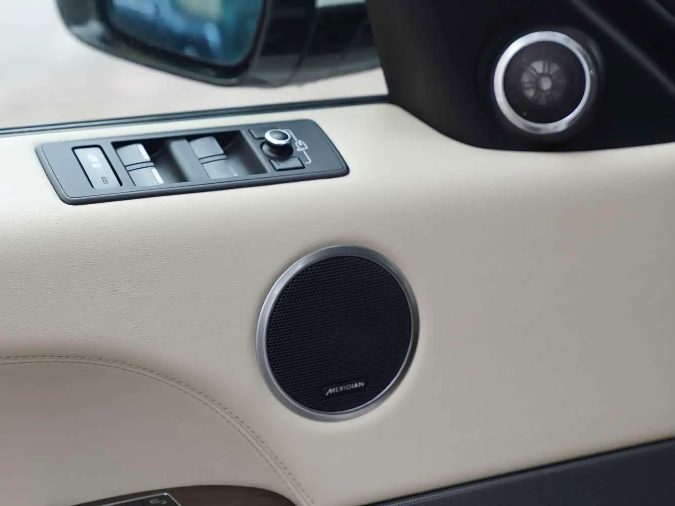 Land Rover Range Rover Sport 2015 — Photo 11/20