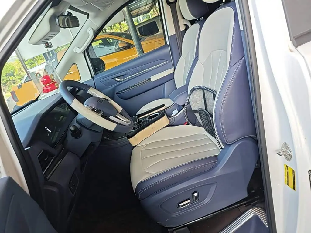 BAW (Beijing Automobile Works) Ruisheng Ace M7 2025 — Şəkil 14/19
