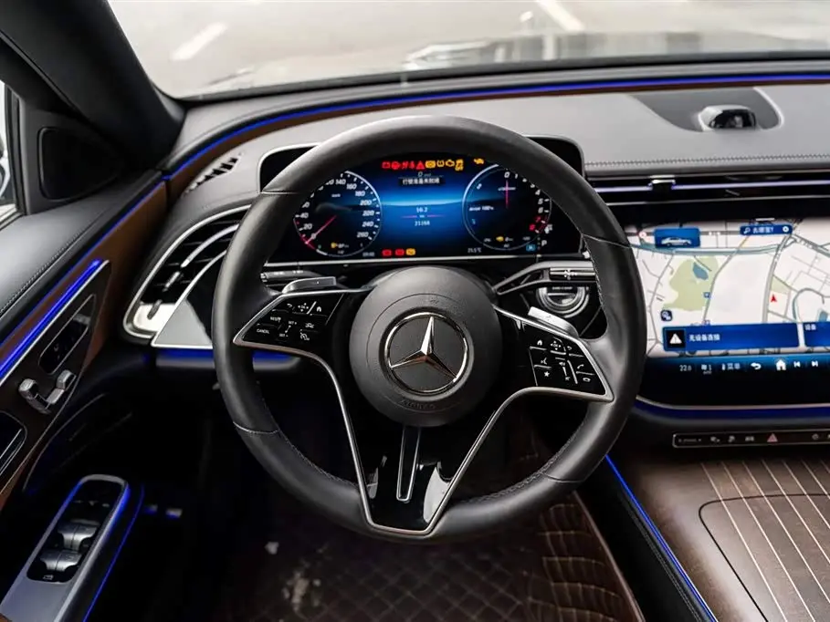 Mercedes-Benz E-Class New Energy 2025 — Фото 15/17