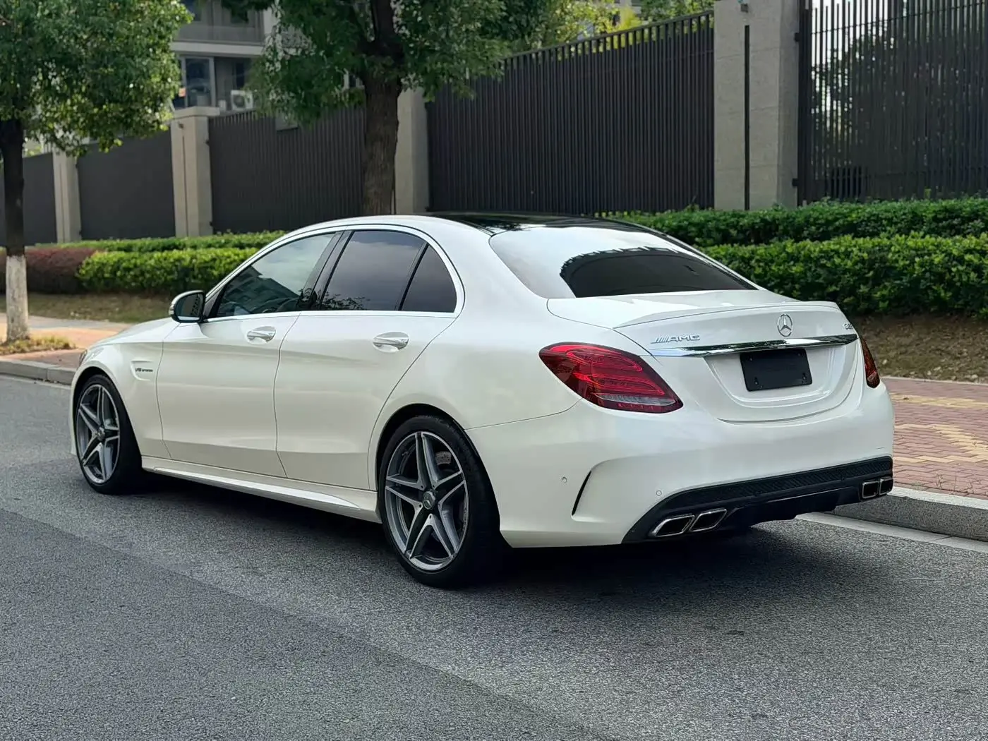 Mercedes-Benz C-Class AMG 2019 — Фото 16/16