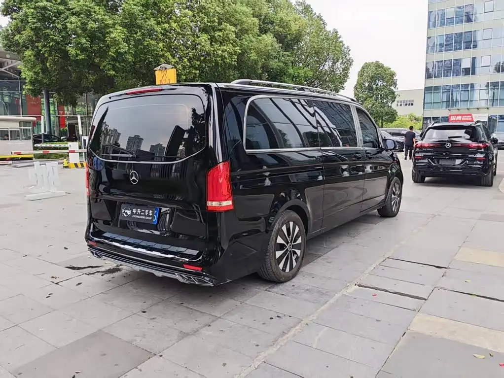 Mercedes-Benz Vito 2024 — Photo 7/20